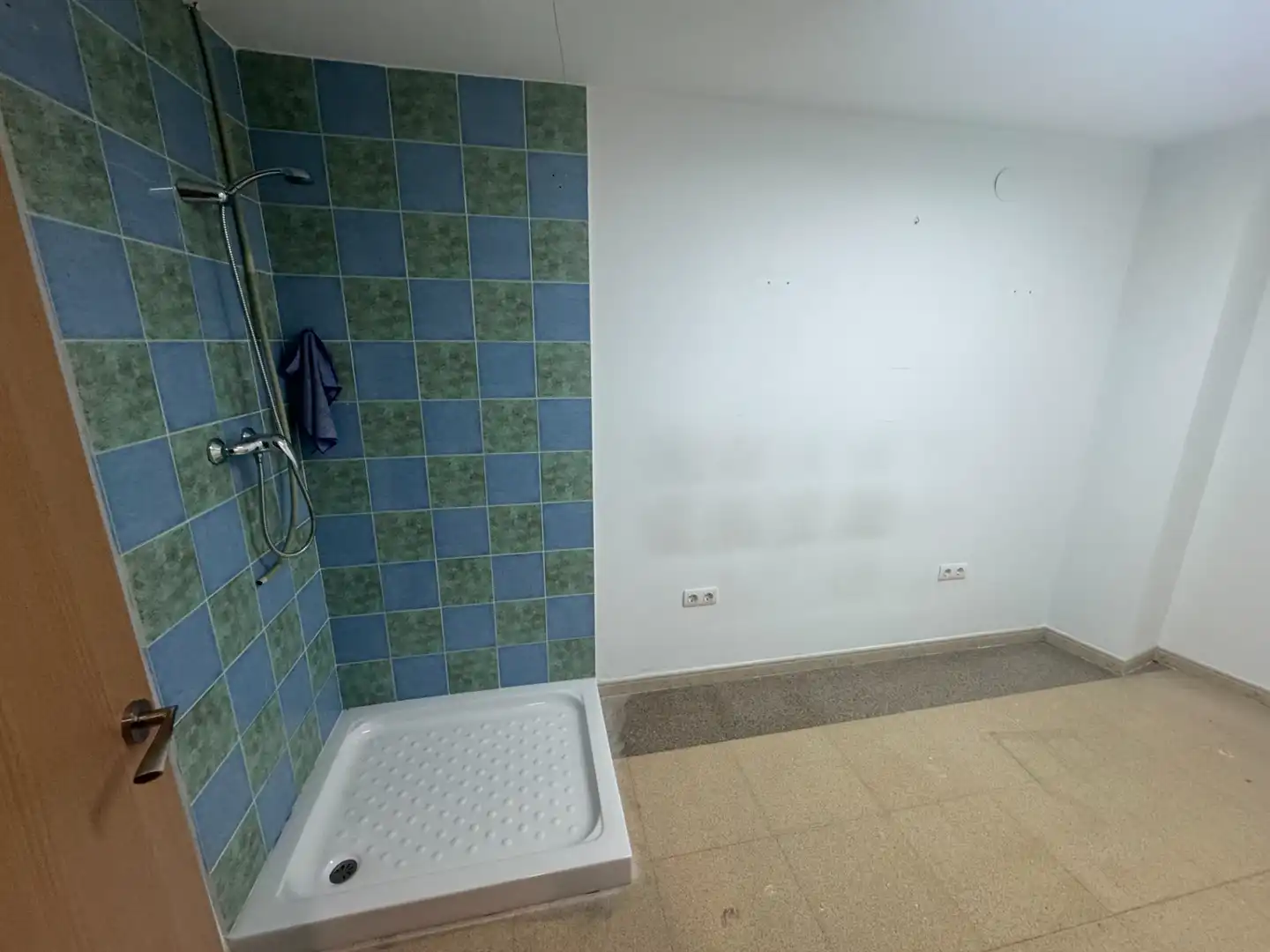 Bathroom of Commercial properties for sale in Maracena
