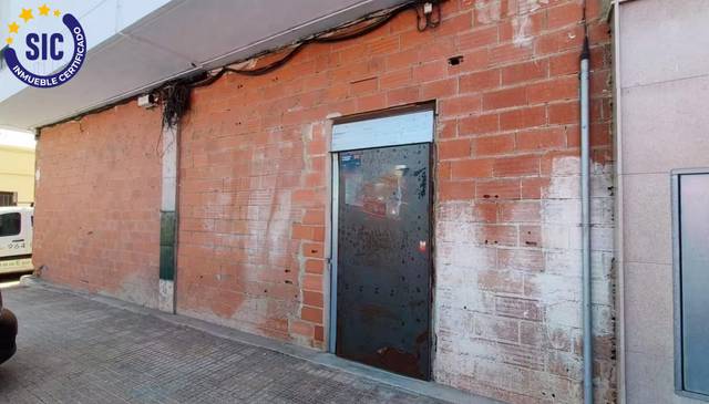 Local comercial en Venta en Calle Calle del Río Montenegro en Ciutat del Transport - La Salera