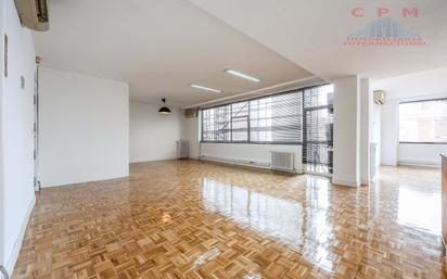 Living room of Office to rent in  Madrid Capital  with Air Conditioner