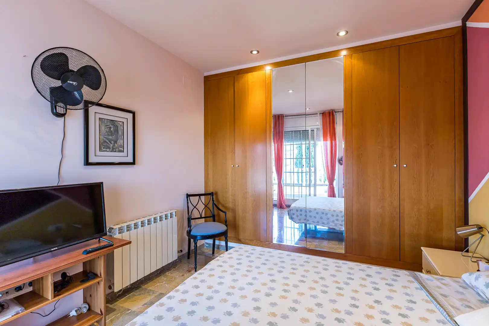 Habitación de Casa o chalet en venta en Cubelles con Aire acondicionado, Calefacción y Jardín privado