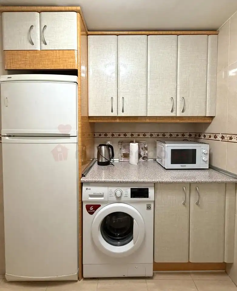 Cocina de Apartamento de alquiler en Madrid con Aire acondicionado, Calefacción y Piscina