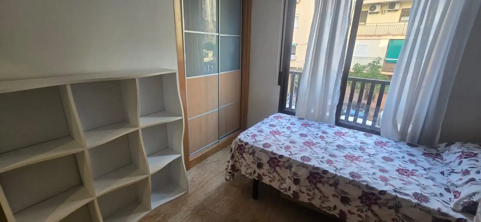 Schlafzimmer von Wohnung zum Verkauf in Valencia mit Klimaanlage, Heizung und Möbliert