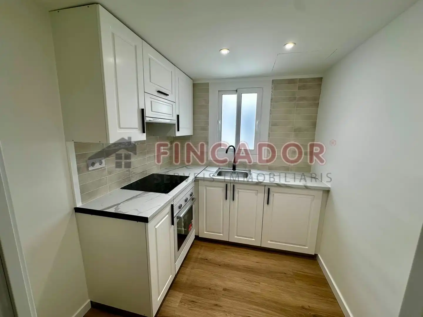 Flat with terrace for sale in Avinguda del Parc, imagen 5