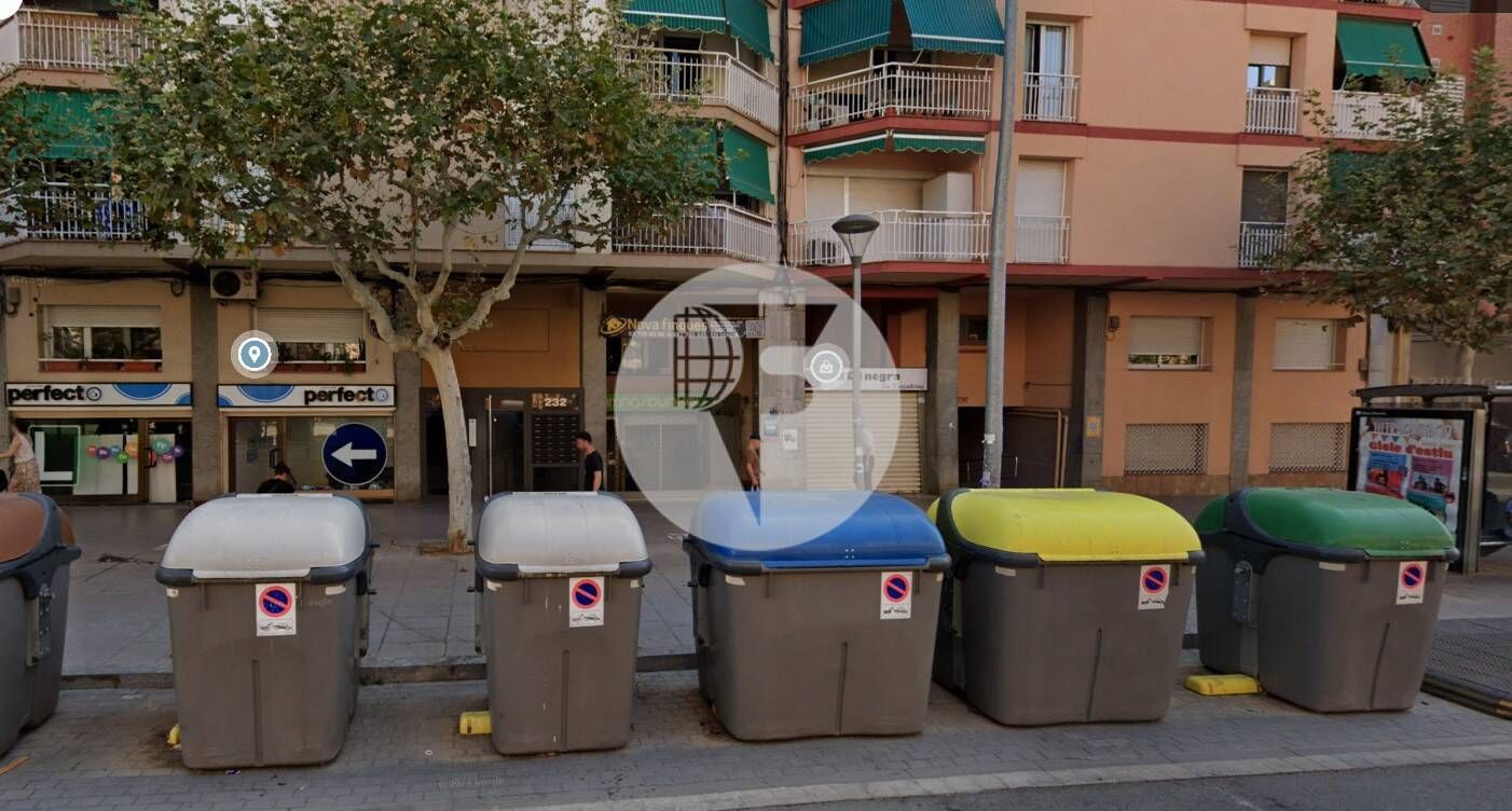 Exterior view of Premises for sale in Barberà del Vallès