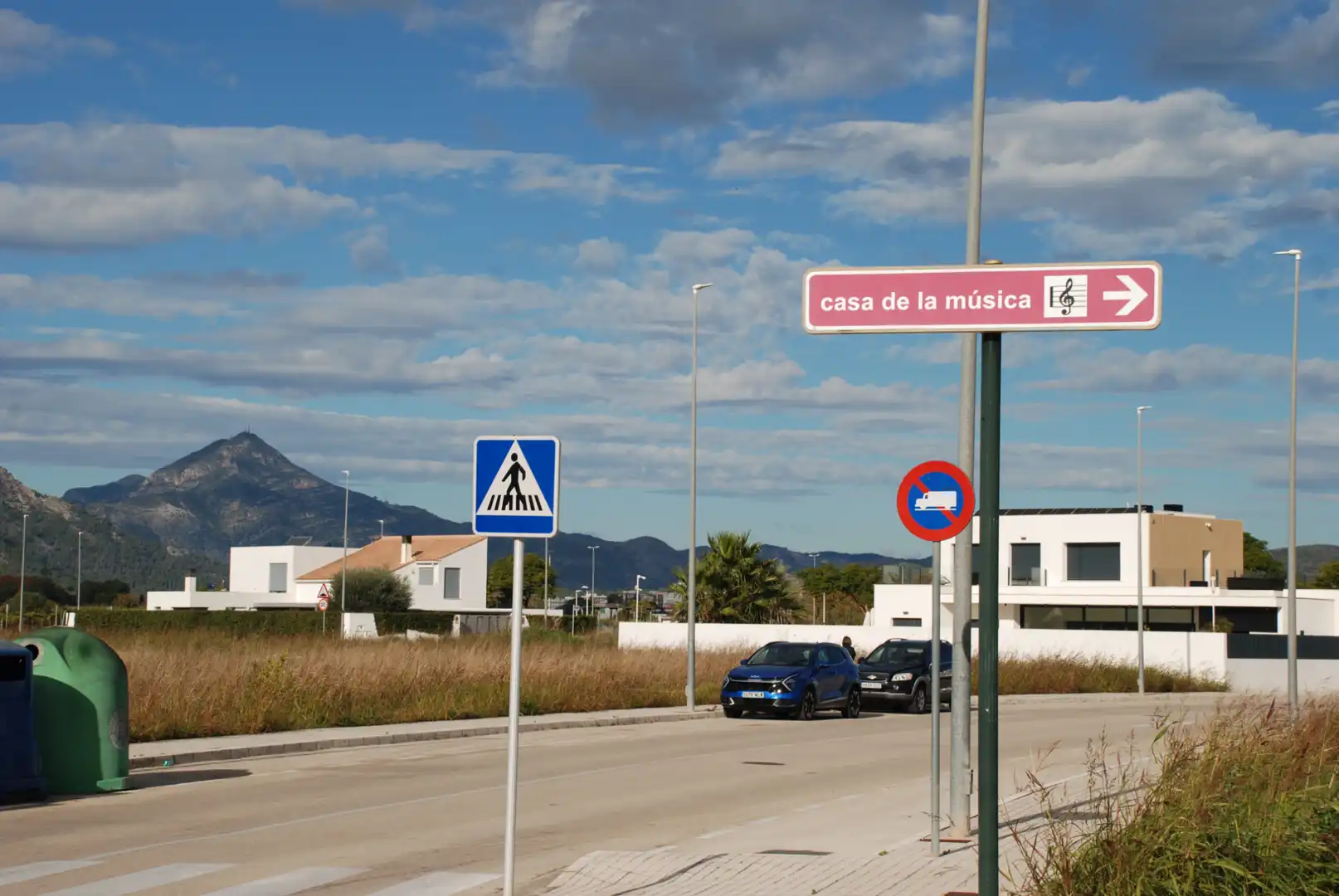 Terreny residencial en venda a Ronda dels Esports 29