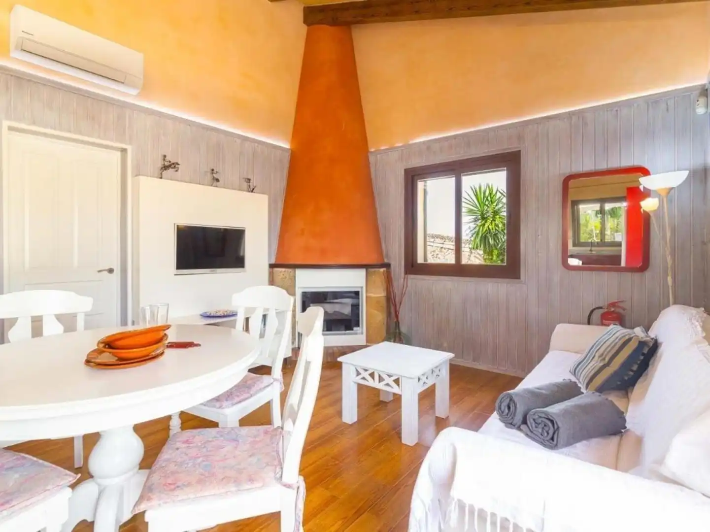 Sala d'estar de Casa o xalet de lloguer en Santa Margalida amb Aire condicionat, Calefacció i Terrassa