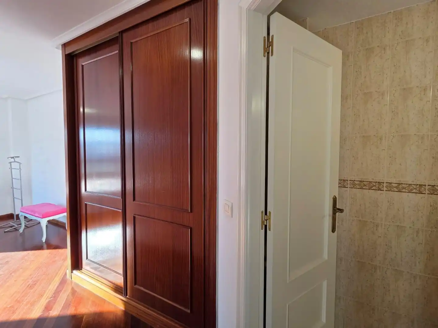 Schlafzimmer von Wohnung zum Verkauf in Santander mit Heizung, Privatgarten und Parkett