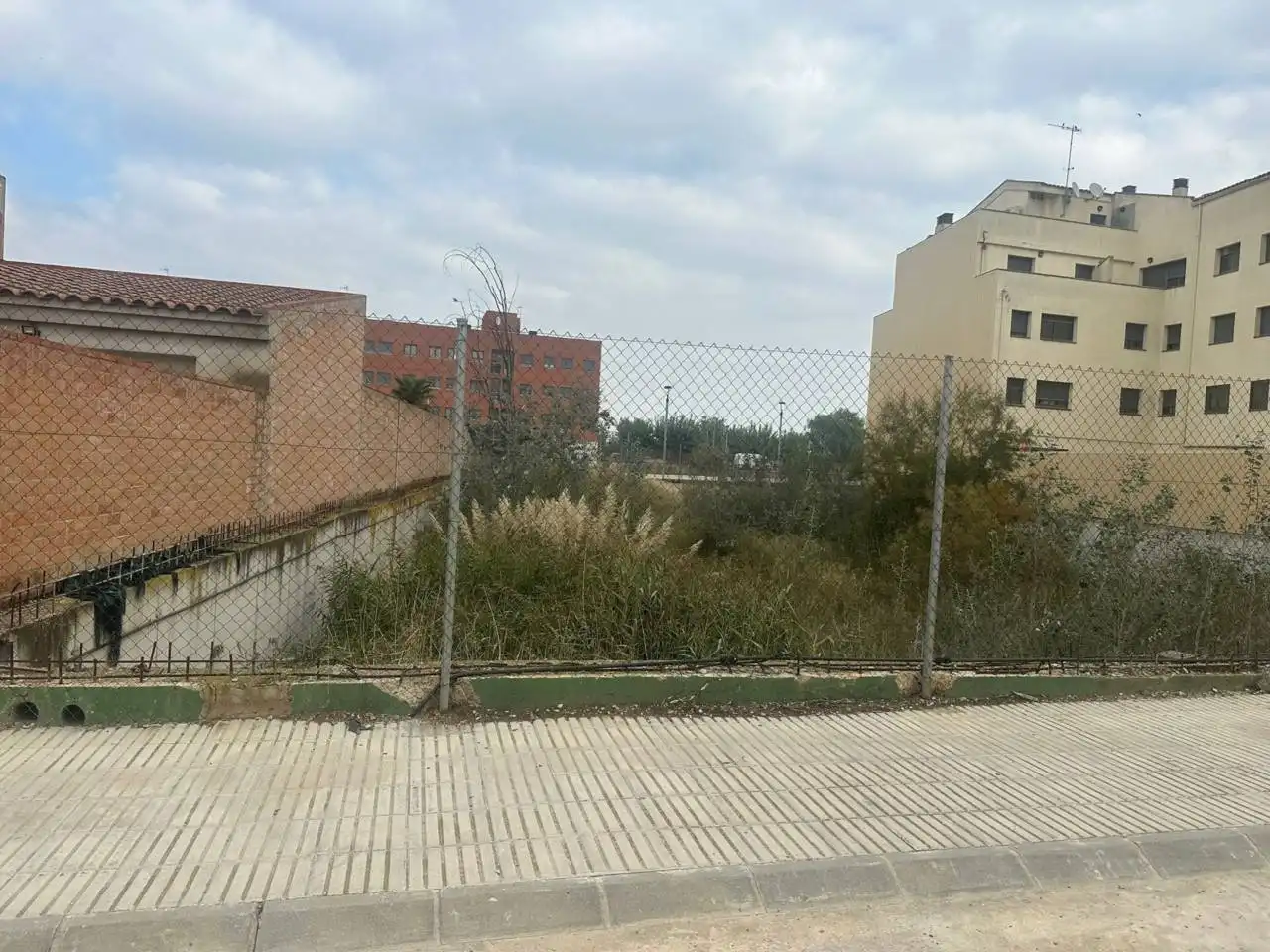 Terreny residencial en venda a Josep Pané, imagen 4
