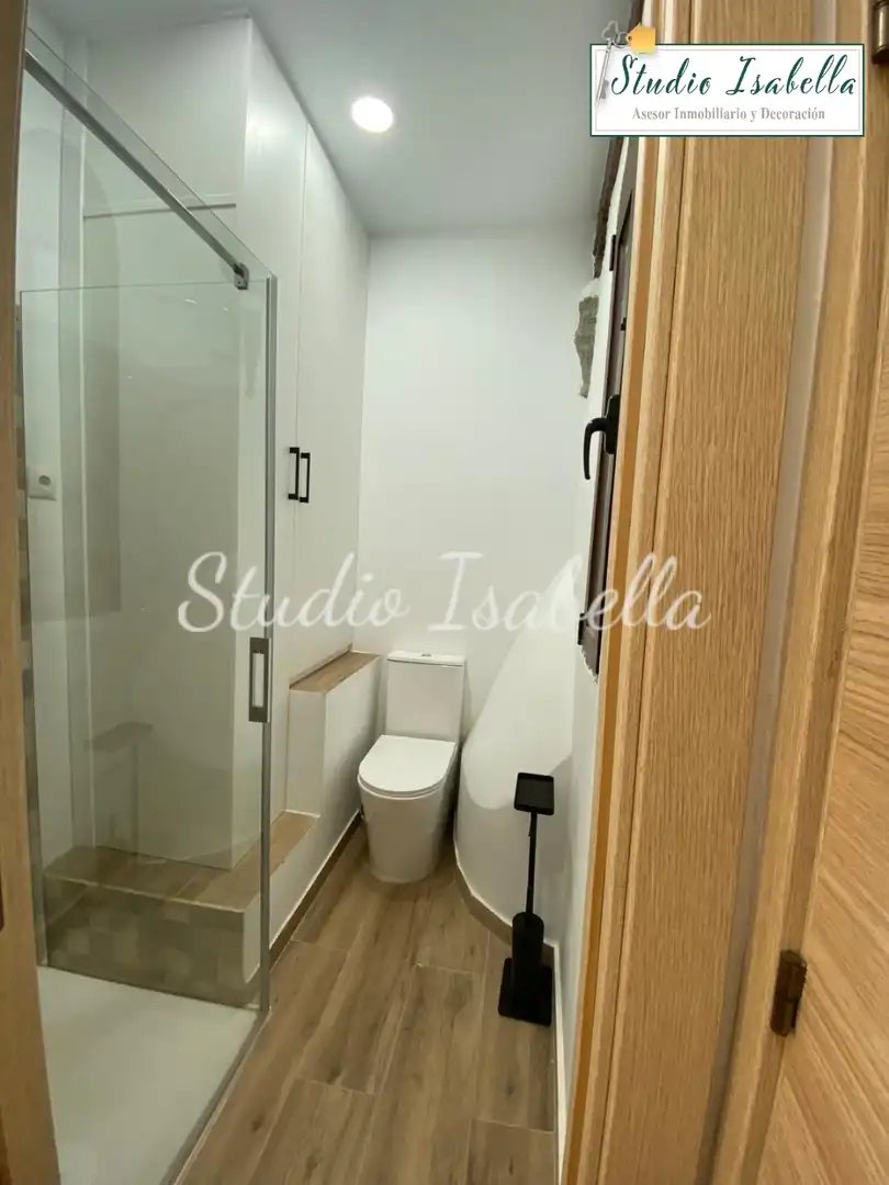 Bathroom of Lofts for rent in Toledo  with Air Conditioner, Heating and Furnished