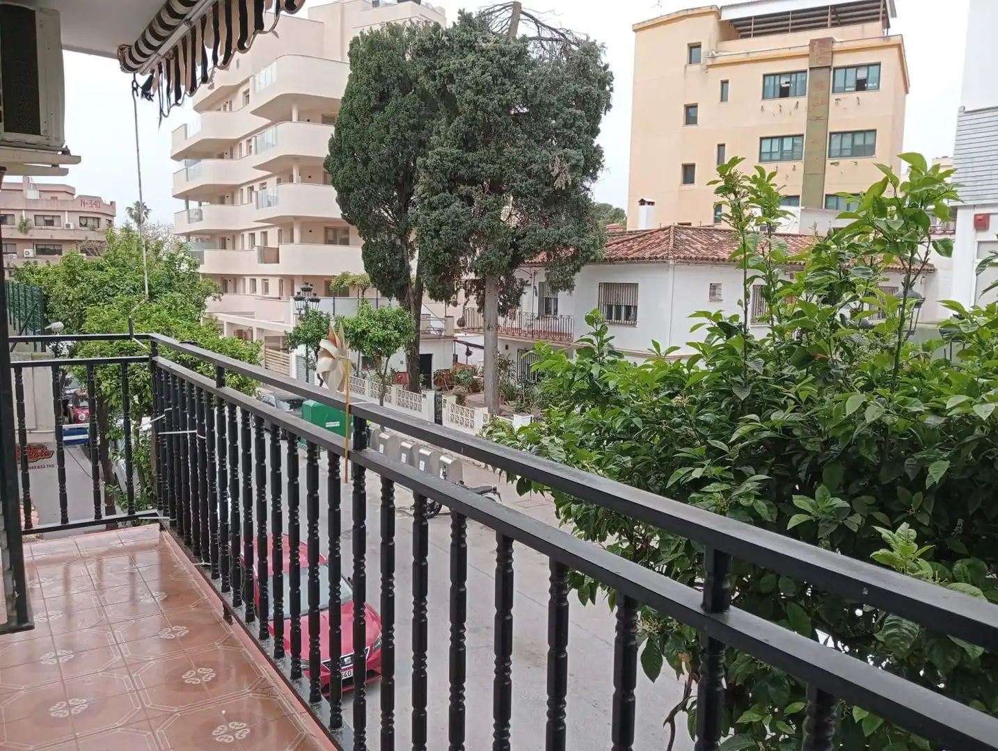 Vista exterior de Apartamento en venta en Torremolinos con Terraza