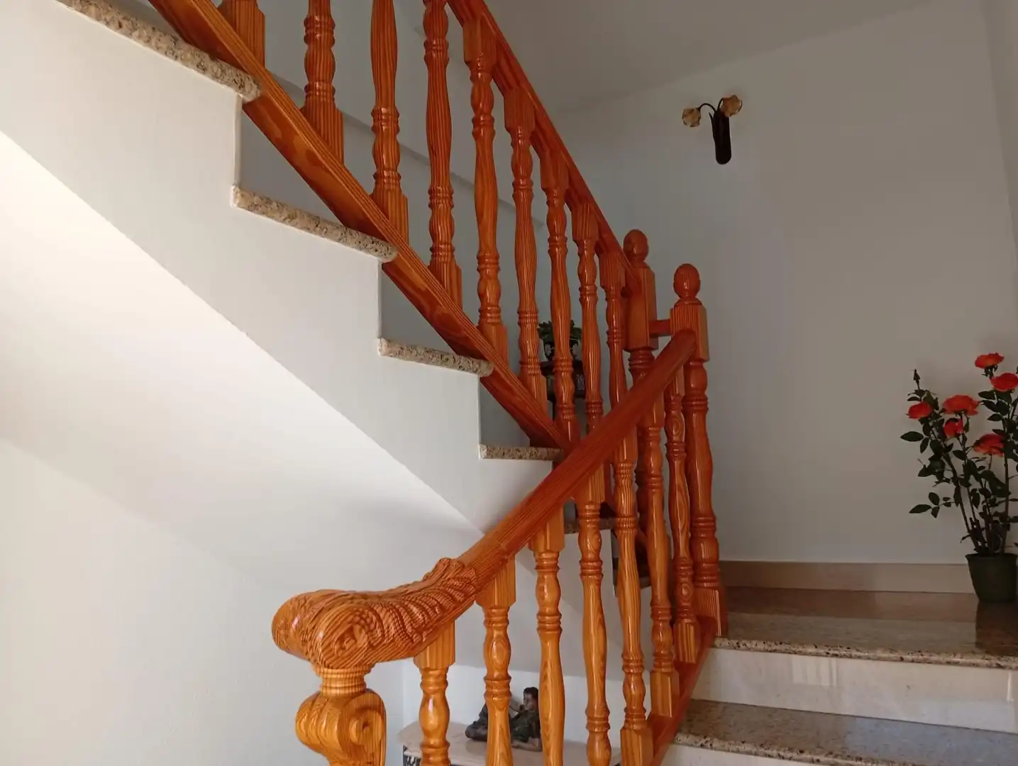 Casa adosada en venda a Cortes - Huertas