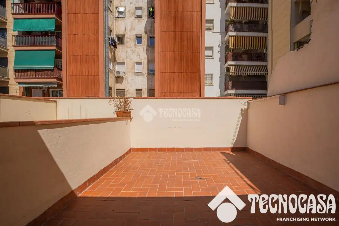 Balcony of Buildings for sale in Barcelona