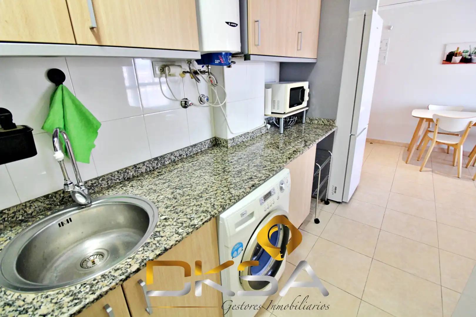 Kitchen of Flat for rent in Sur