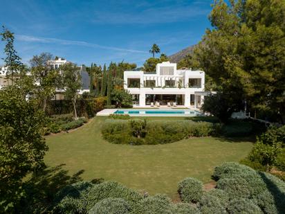 Garden of House or chalet for sale in Marbella  with Air Conditioner, Terrace and Swimming Pool