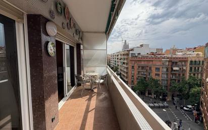 Exterior view of Flat for sale in  Barcelona Capital  with Air Conditioner, Heating and Furnished