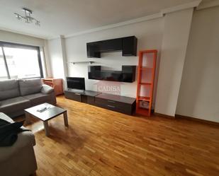 Living room of Flat to rent in Salamanca Capital  with Heating, Parquet flooring and Furnished