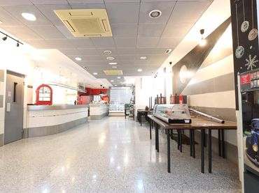 Local comercial en alquiler en Núcleo Urbano