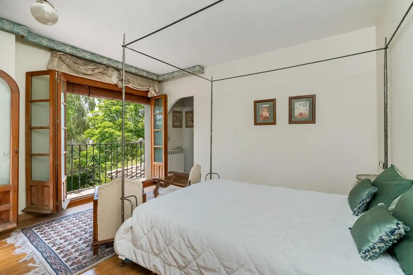 Habitación de Casa o chalet en venta en Granada con Jardín privado, Terraza y Balcón