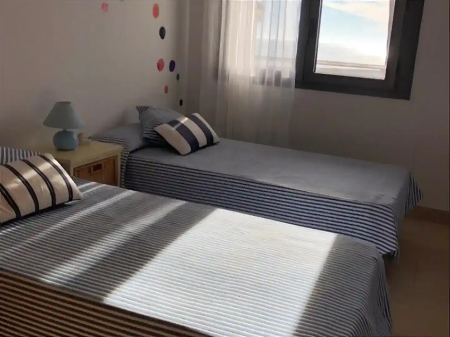 Dormitori de Pis en venda en Mont-roig del Camp amb Aire condicionat, Piscina i Balcó