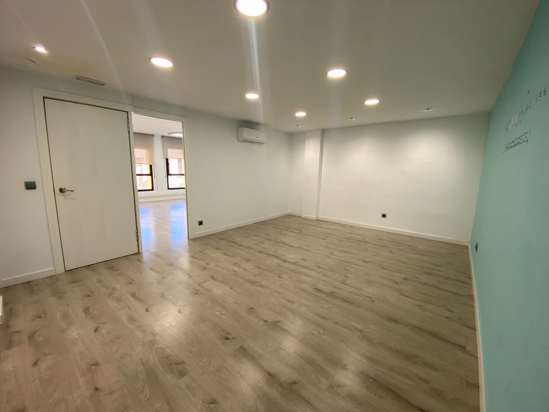 Oficina en venda en Girona Capital amb Aire condicionat