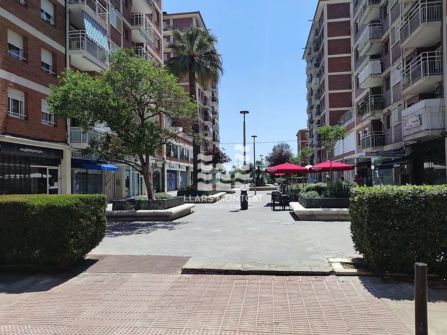 Vista exterior de Local de alquiler en Montgat, Barcelona