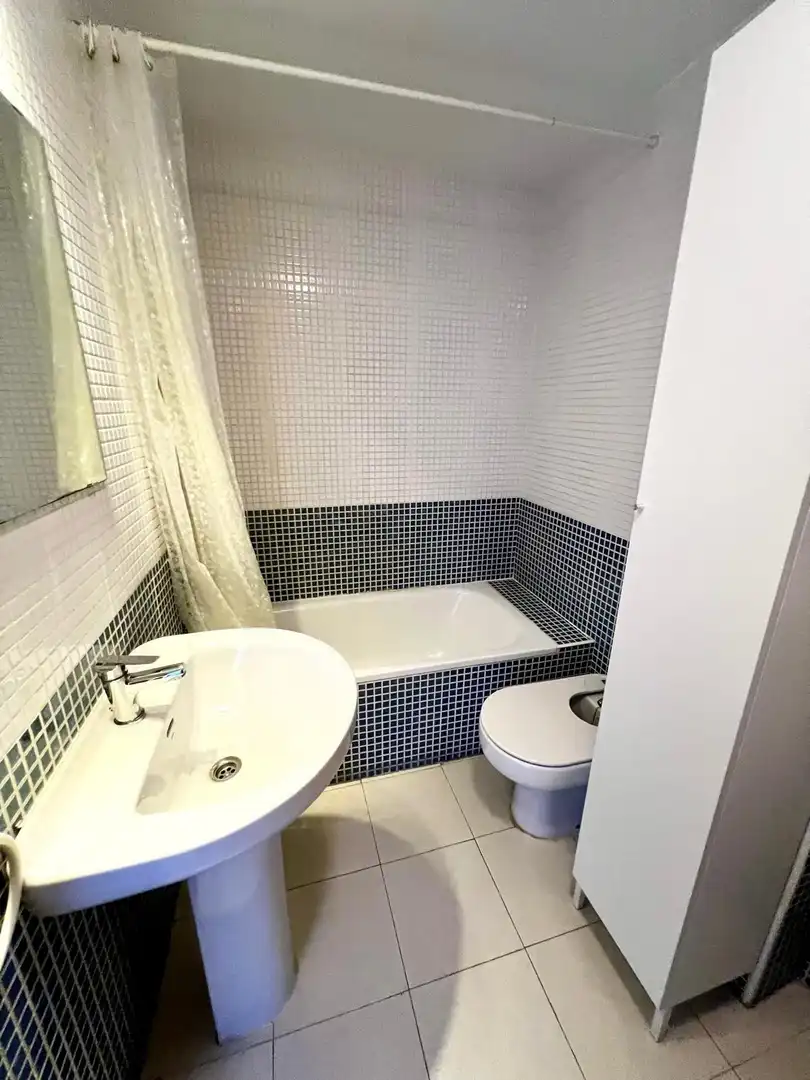 Bathroom of Flat for sale in Málaga  with Private garden, Storage room and Community pool