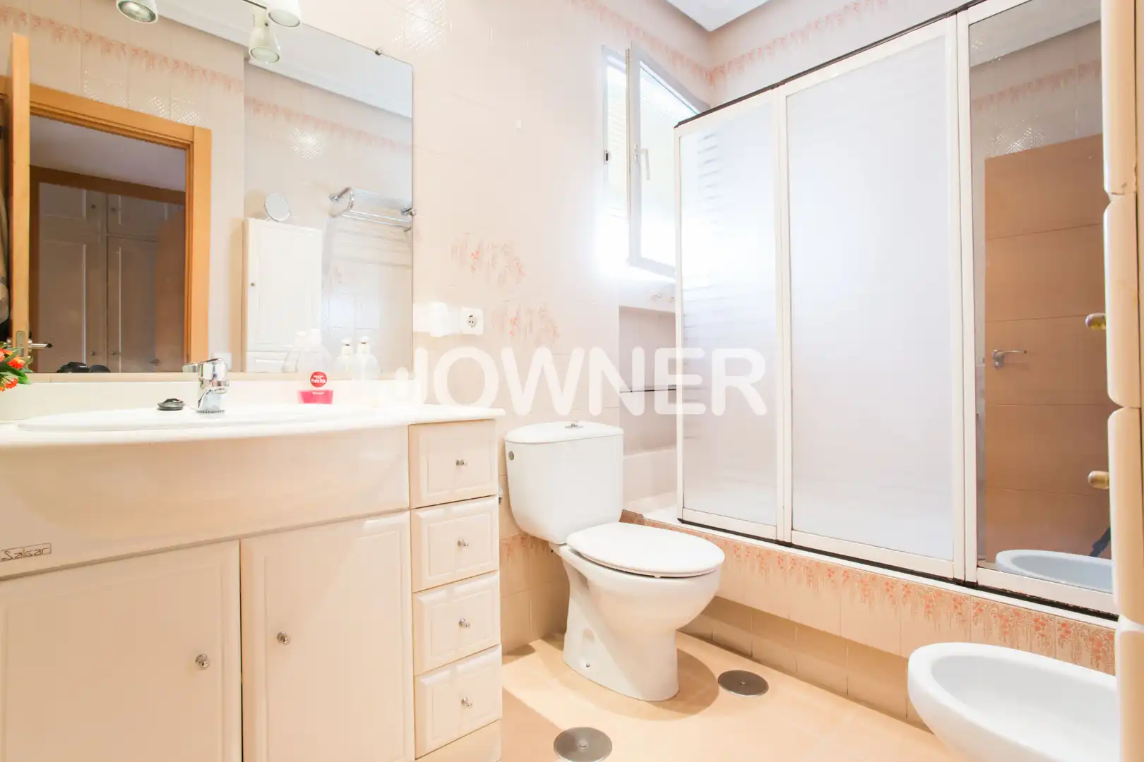Bathroom of Flat for rent in Madrid  with Air Conditioner, Heating and Terrace