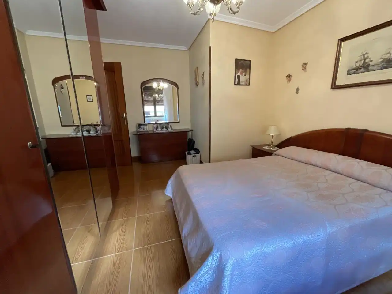 Habitación de Casa o chalet en venta en Alesanco con Terraza, Trastero y Amueblado