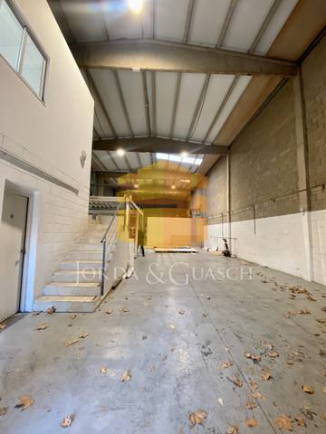 Nave industrial en Alquiler en Carrer Anoia en Santa Perpètua de Mogoda