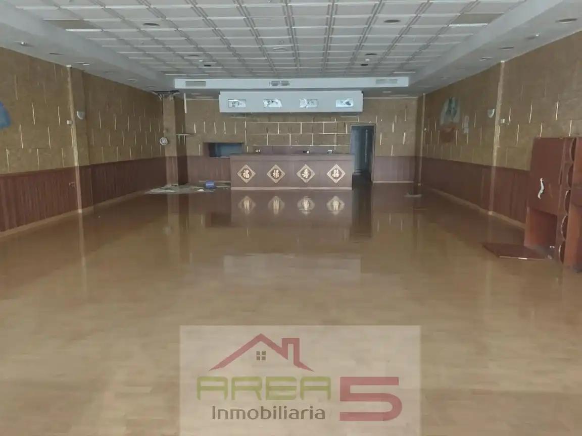 Local comercial en venda a Don Benito, imagen 2