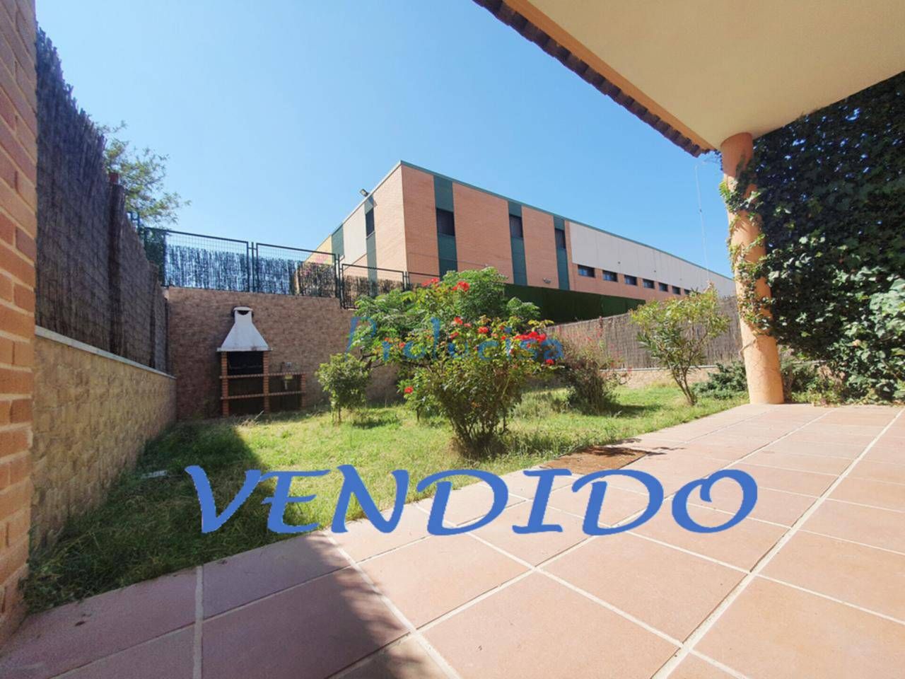 Jardí de Casa o xalet en venda en Moraleja de Enmedio amb Aire condicionat, Calefacció i Terrassa