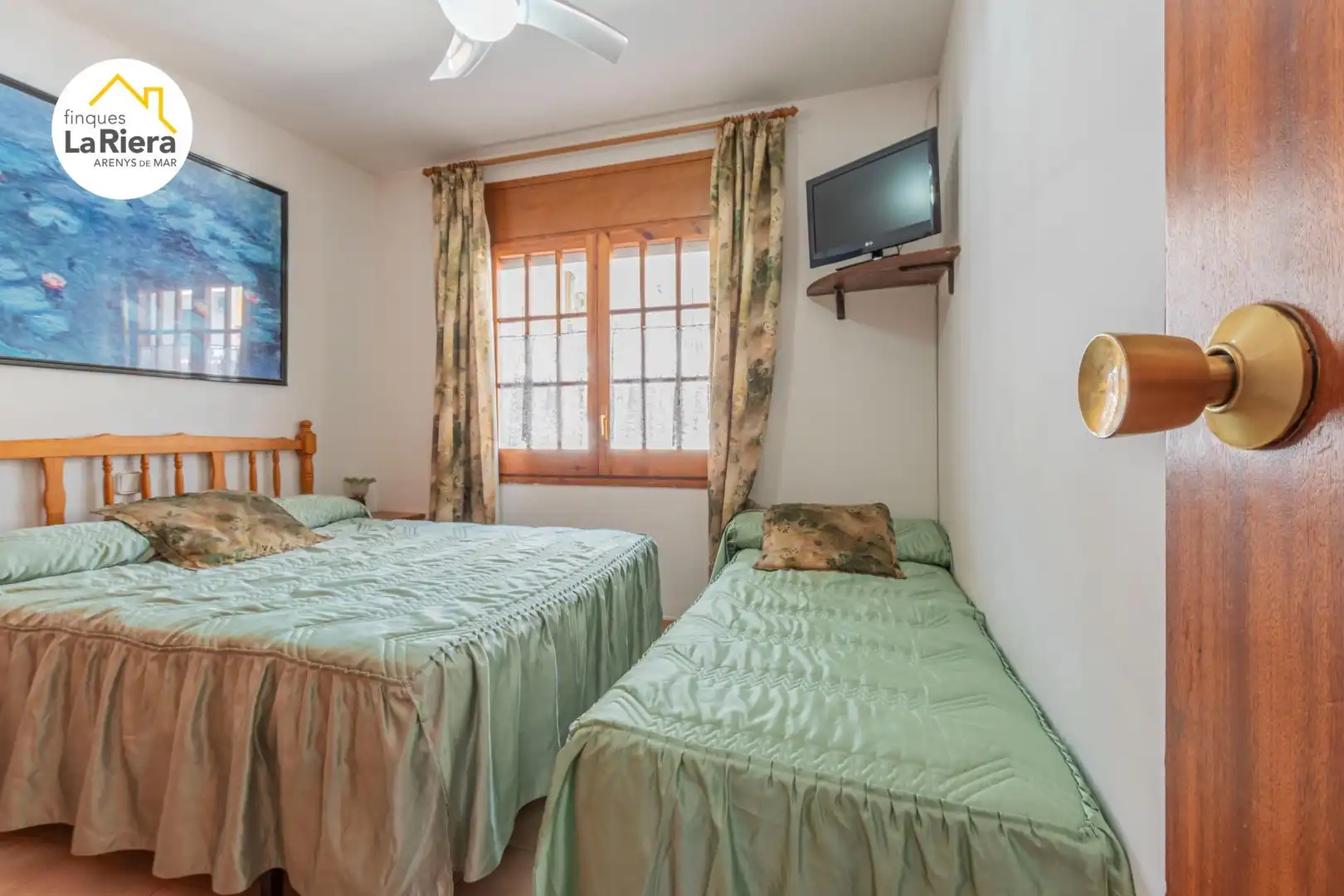 Habitación de Casa o chalet en venta en Arenys de Mar con Terraza, Trastero y Balcón