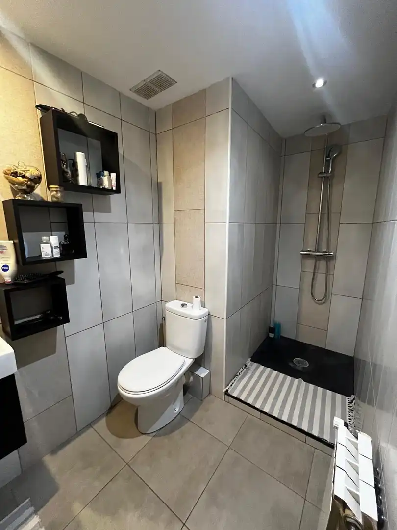 Baño de Piso en venta en Tortosa con Aire acondicionado y Calefacción