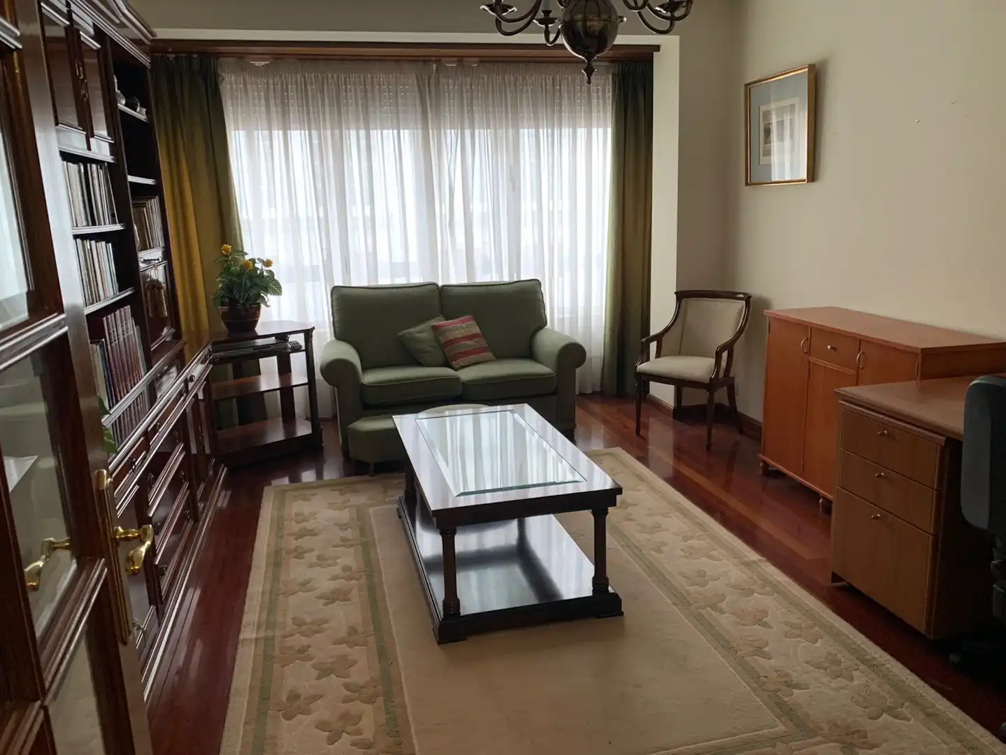 Sala d'estar de Pis de lloguer en Ferrol amb Calefacció i Moblat