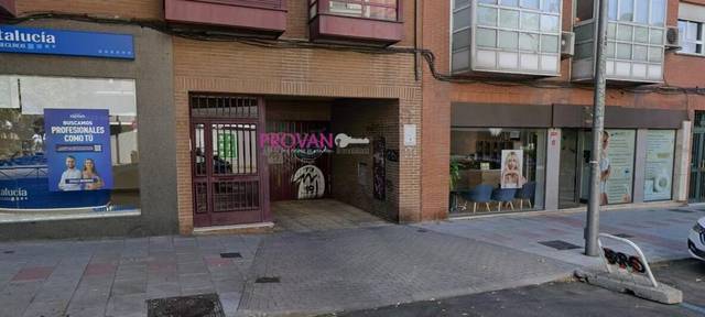 Garaje en Alquiler en Colina