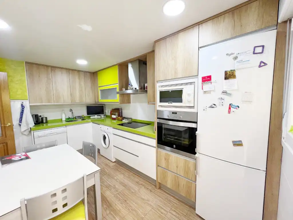 Cuina de Casa o xalet en venda en Getafe amb Aire condicionat, Calefacció i Terrassa
