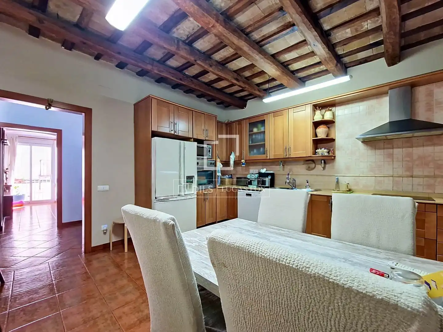 Cuina de Casa o xalet en venda en Vilanova i la Geltrú amb Aire condicionat, Calefacció i Terrassa