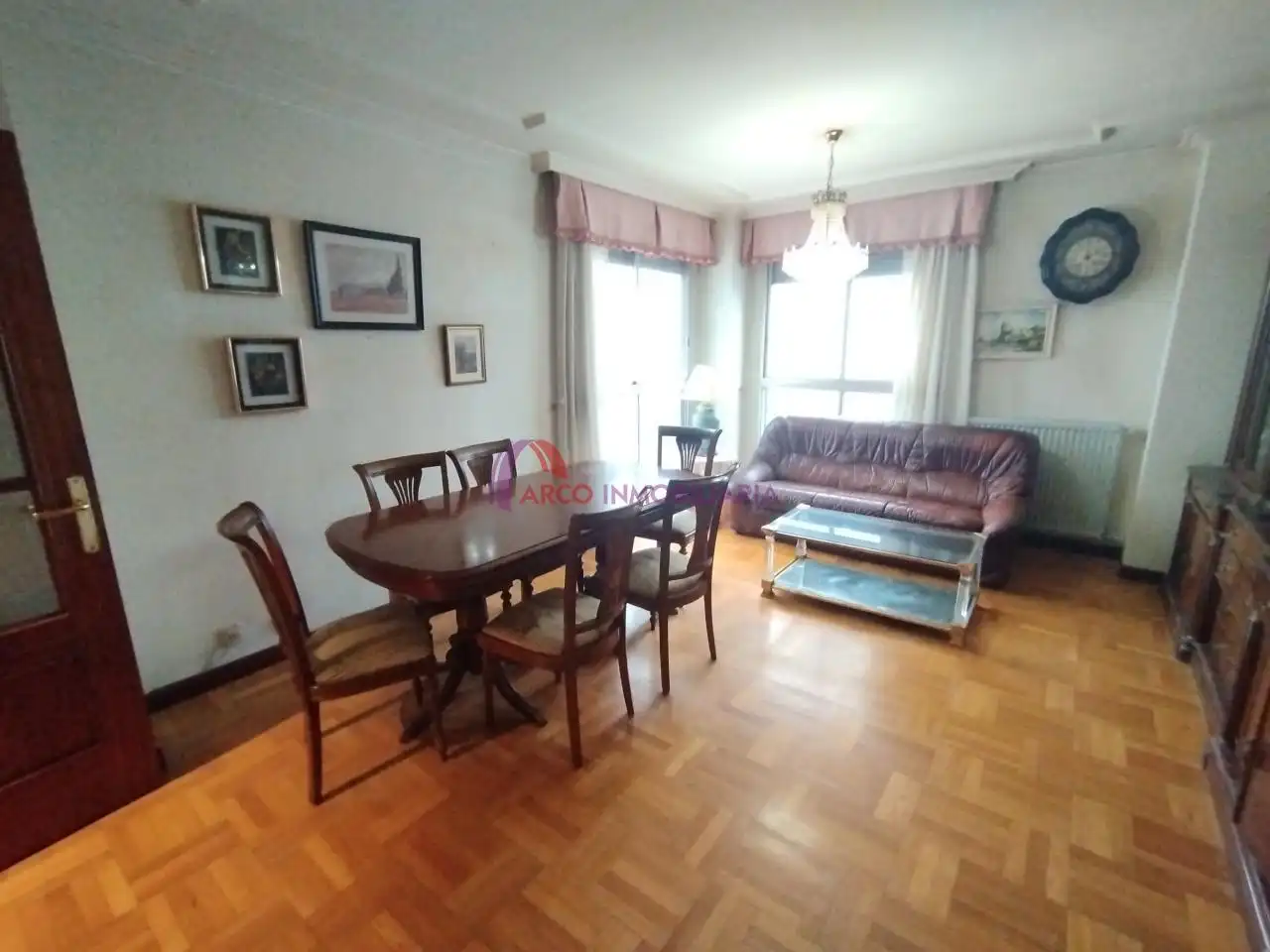 Sala d'estar de Pis en venda en Burgos amb Calefacció