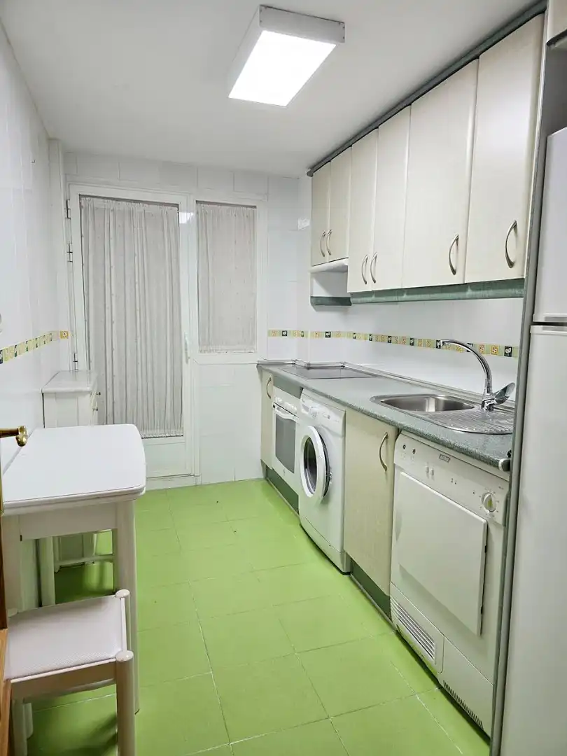 Küche von Wohnung zur Miete in Leganés mit Klimaanlage, Heizung und Parkett