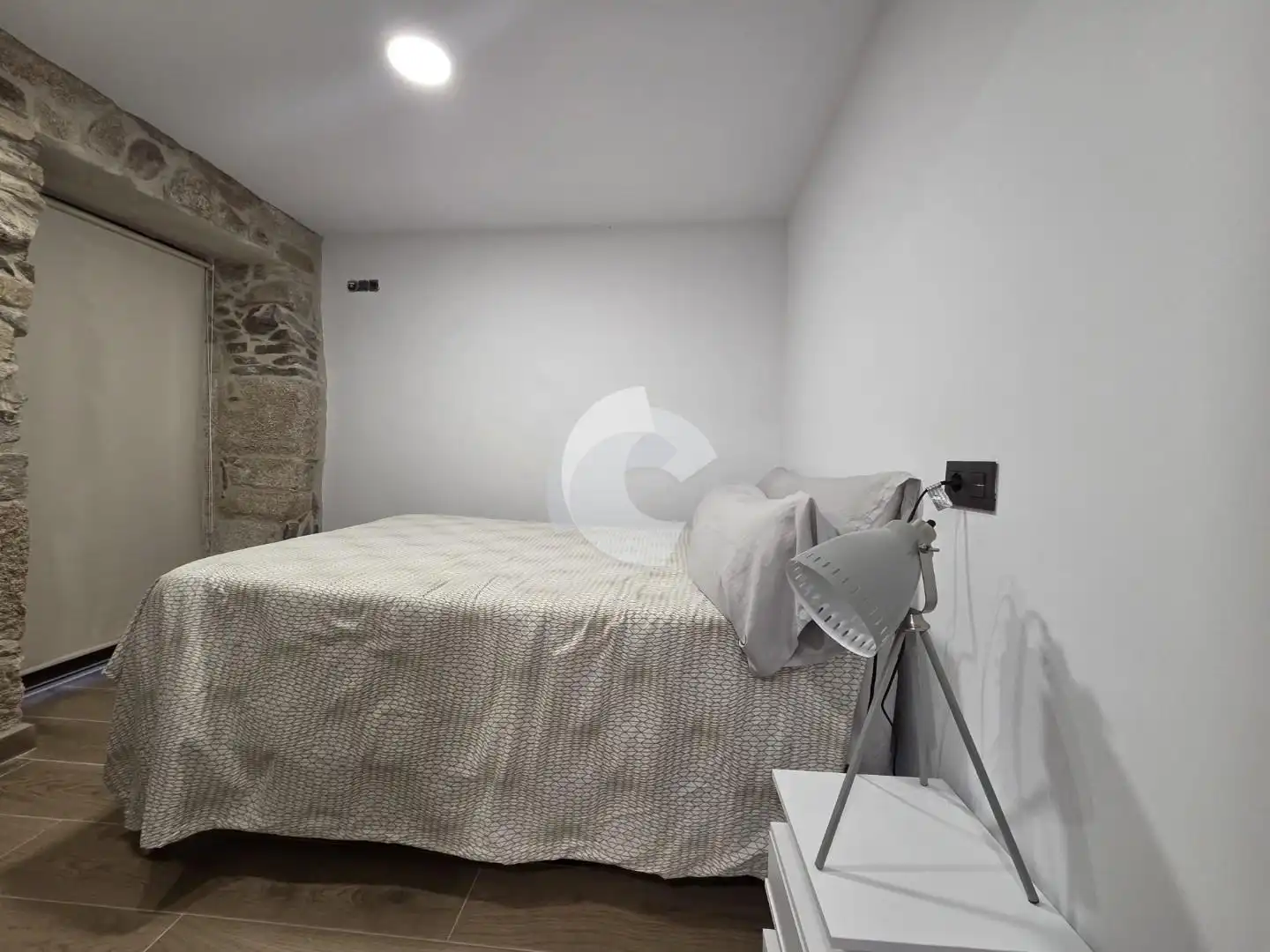 Habitación de Piso de alquiler en Vigo  con Calefacción y Amueblado