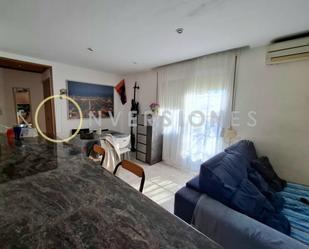 Living room of Apartment for sale in  Barcelona Capital  with Air Conditioner, Heating and Balcony
