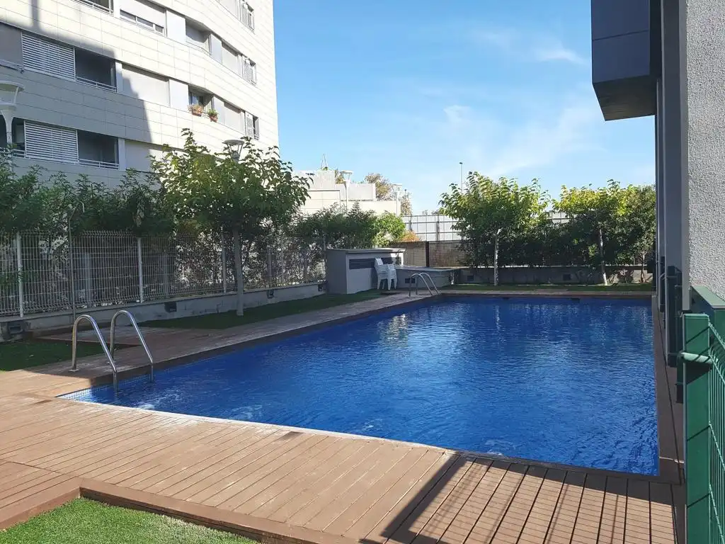Swimming pool of Flat for rent in Valencia  with Air Conditioner, Heating and Terrace