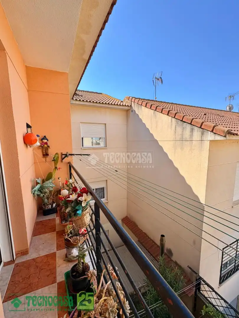 Terraza de Casa adosada en venta en Lillo con Calefacción