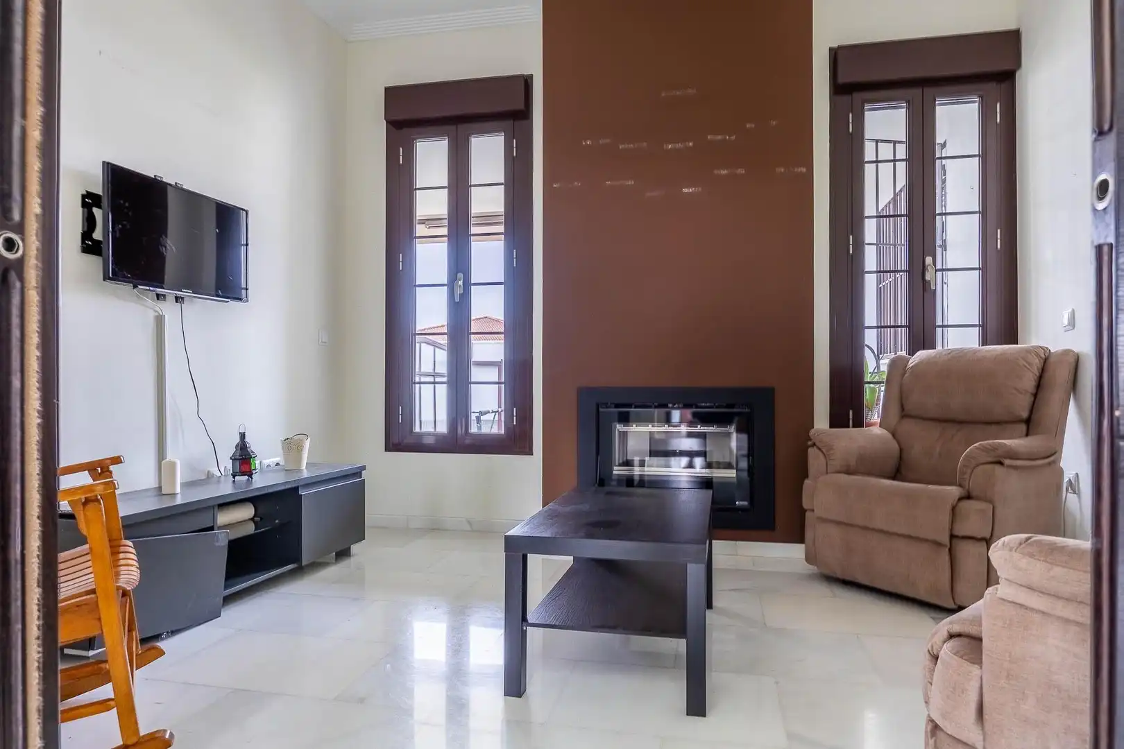 Sala d'estar de Casa o xalet en venda en Villamanrique de la Condesa amb Aire condicionat, Calefacció i Jardí privat
