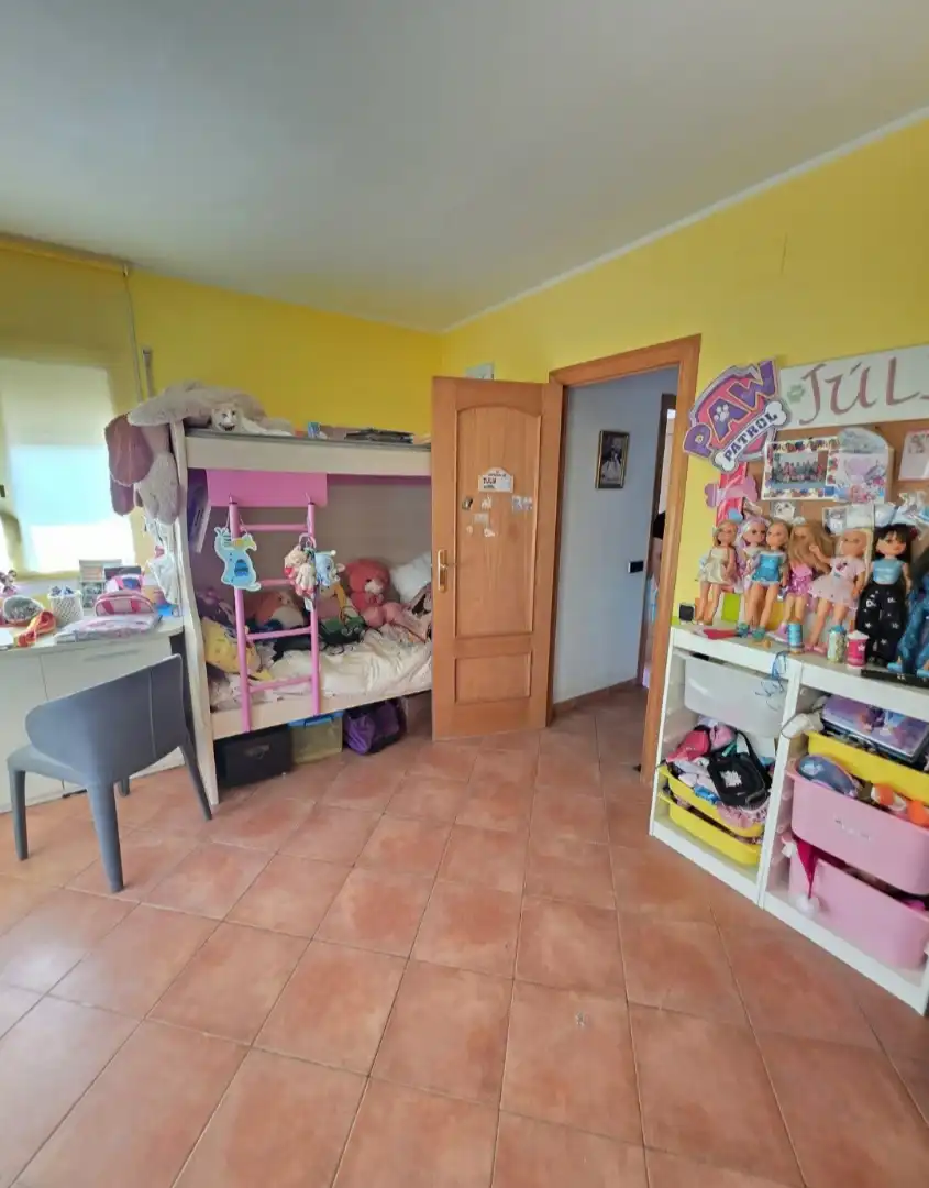 Habitación de Casa o chalet en venta en Sant Fost de Campsentelles con Aire acondicionado, Calefacción y Jardín privado