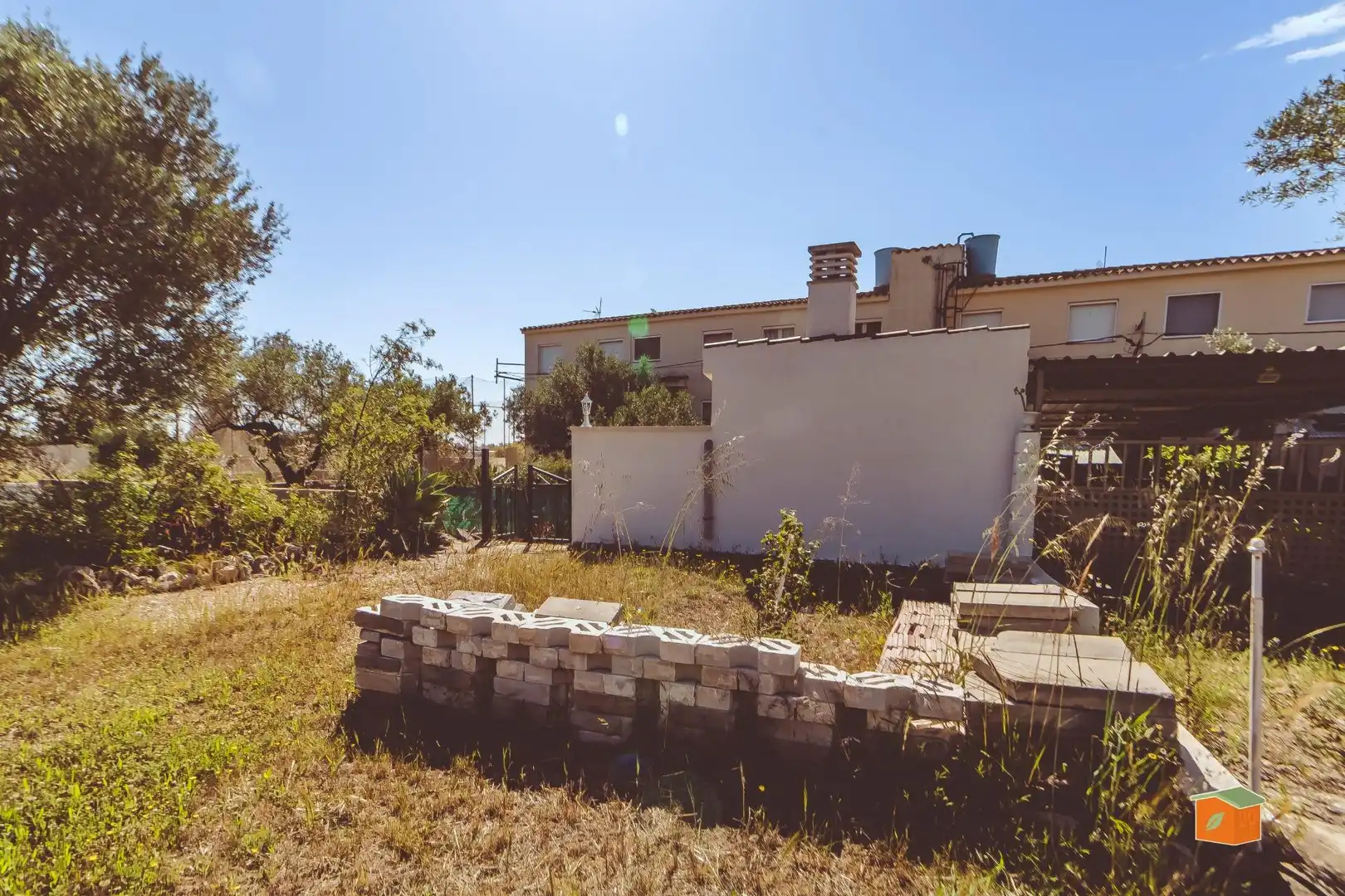 Casa adosada en venta en Alcanar con Jardín privado, Terraza y Amueblado