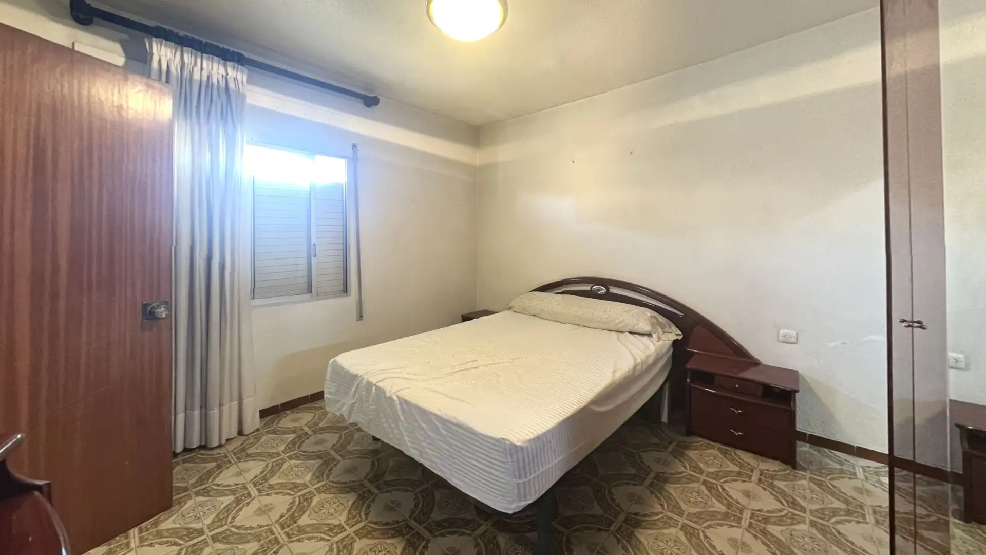 Schlafzimmer von Wohnung zum Verkauf in Alicante / Alacant mit Klimaanlage, Heizung und Möbliert