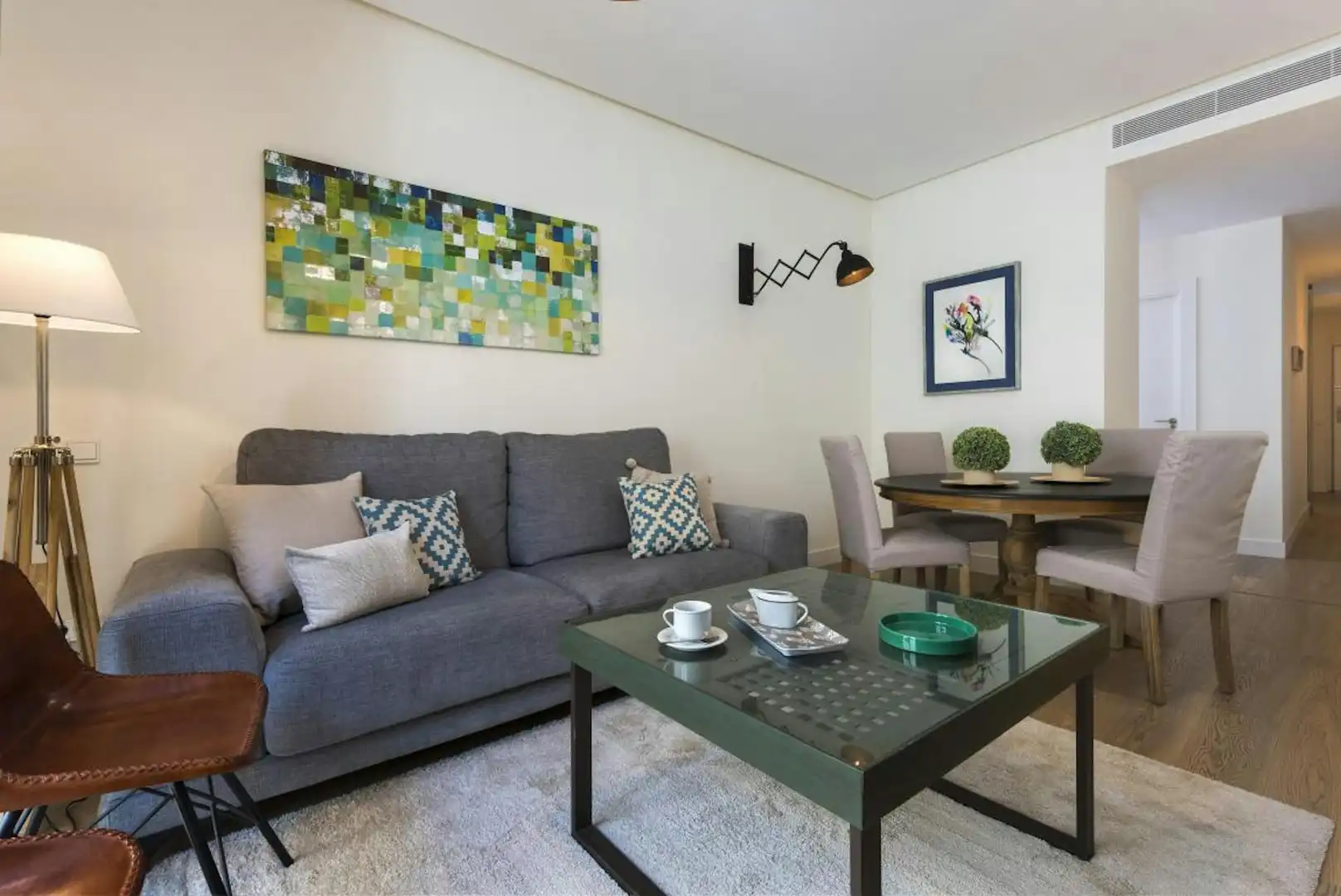 Wohnzimmer von Wohnung zur Miete in Sevilla mit Klimaanlage, Heizung und Waschmaschine