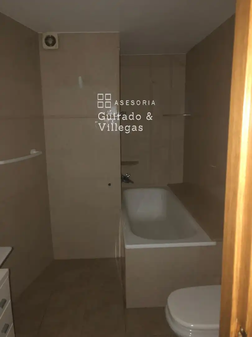 Baño de Dúplex en venta en Terrassa con Terraza y Alarma