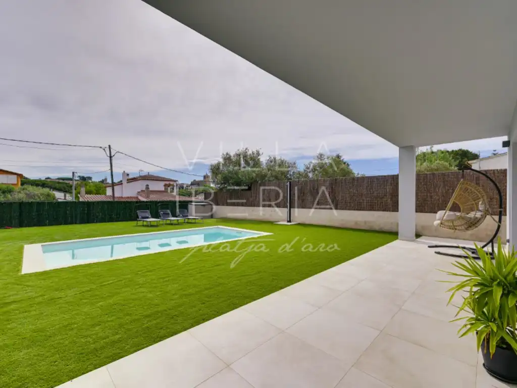 Swimming pool of Houses for sale in Calonge i Sant Antoni  with Air Conditioner, Heating and Private garden